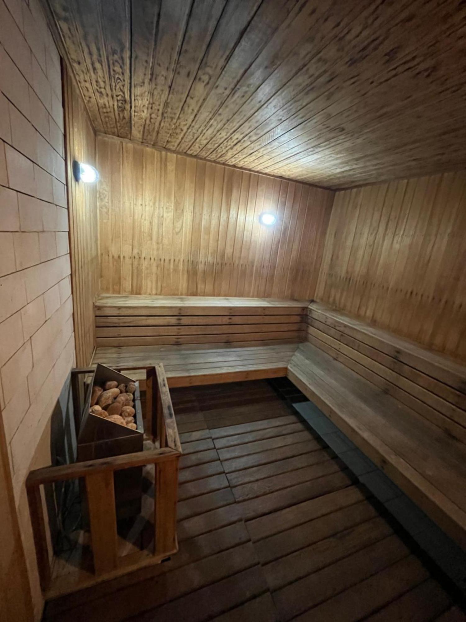 Apartamento Exclusivo Com Piscina, Academia, Estacionamento, E Wi-Fi *