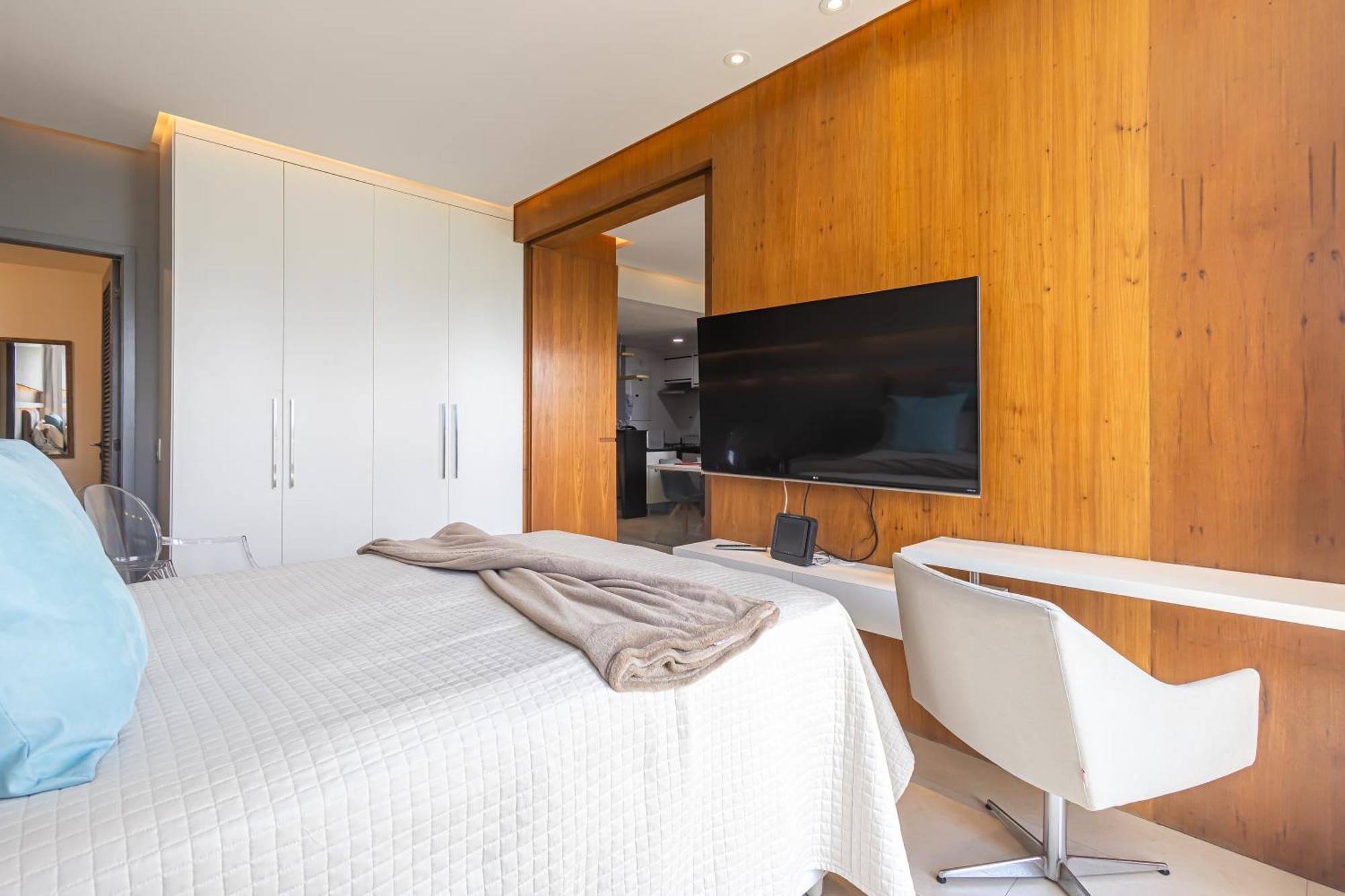 Apartamento Exclusivo Com Piscina, Academia, Estacionamento, E Wi-Fi *